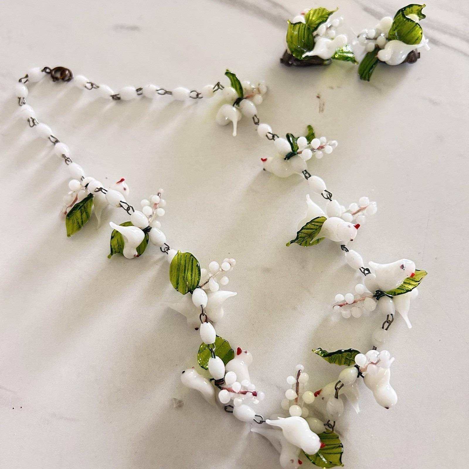 Vintage Murano White Glass Doves & Leaf Necklace & Clip-On Earrings 1950s Italy